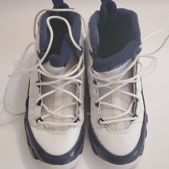 boys jordans size 12